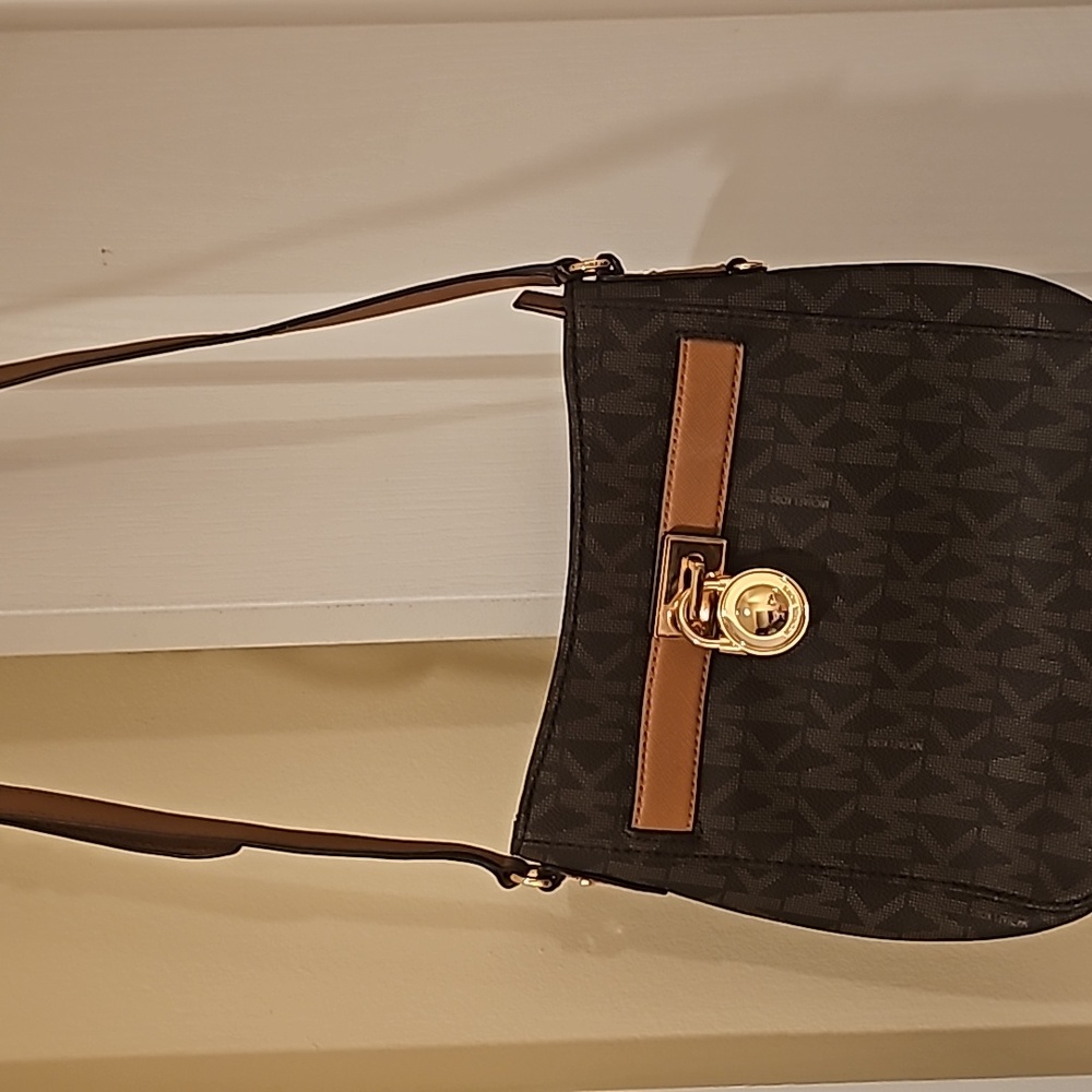 MICHAEL KORS CROSSBODY BAG